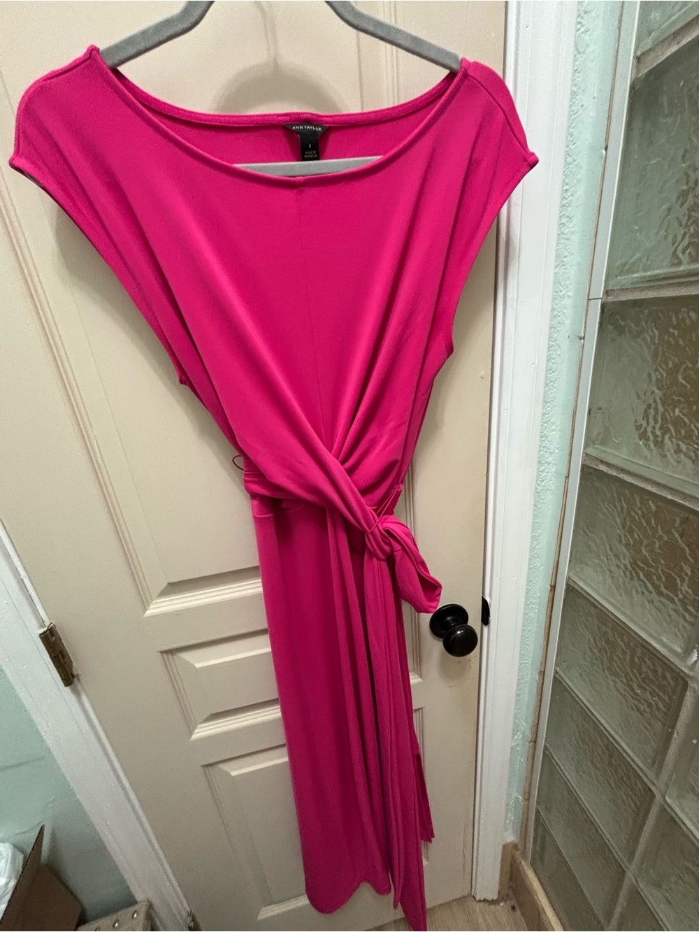 Ann Taylor Women’s Fuchsia Knot-Front Jersey Dress Size 8